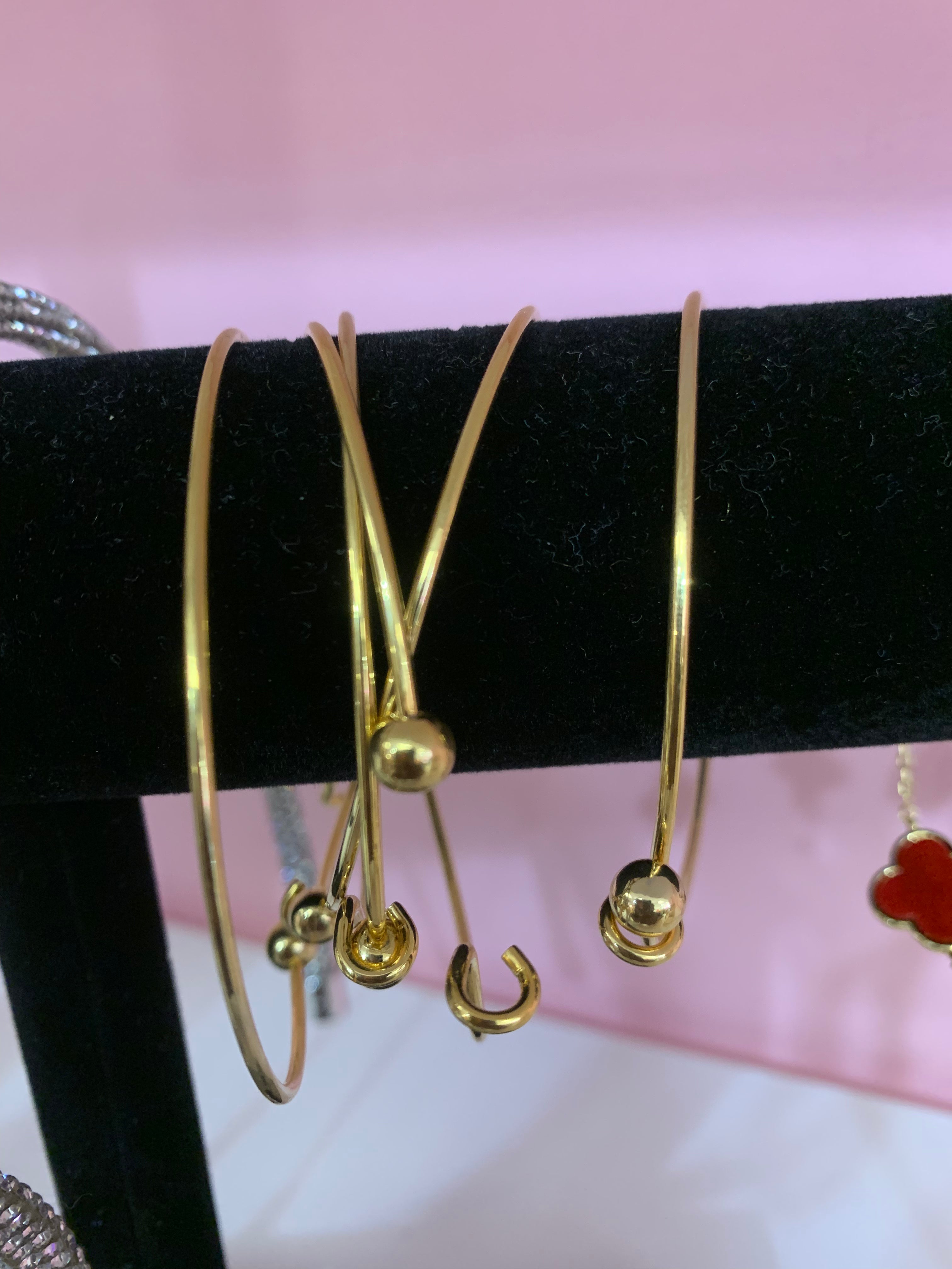 The P Charm Holder Set (3) GOLD